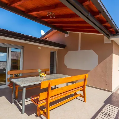 Ferienhaus Gospe 03 *