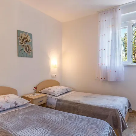 Gorgeous In Prolozac Donji With Kitchen Donji Proložac